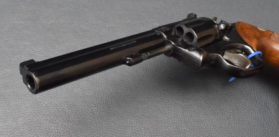 Smith & Wesson Modell 14-3, brüniert, Kaliber 38 S&W, 6″ Lauf, Holzgriff, sehr gut – Bild 8